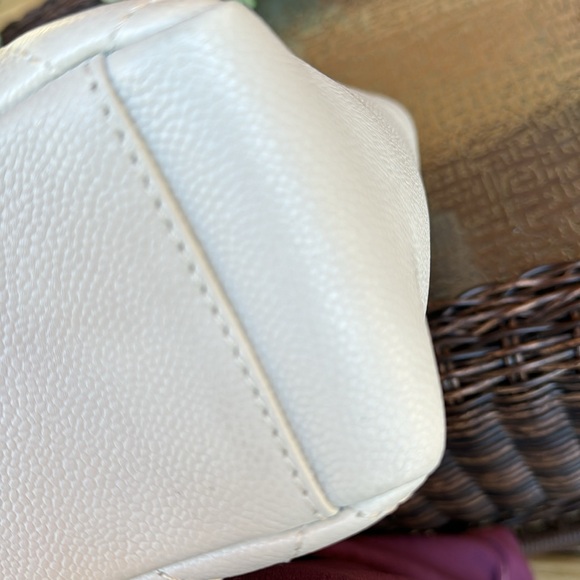 CHANEL WHITE CAVIAR PETITE SHOPPING BAG - Picture 4 of 9